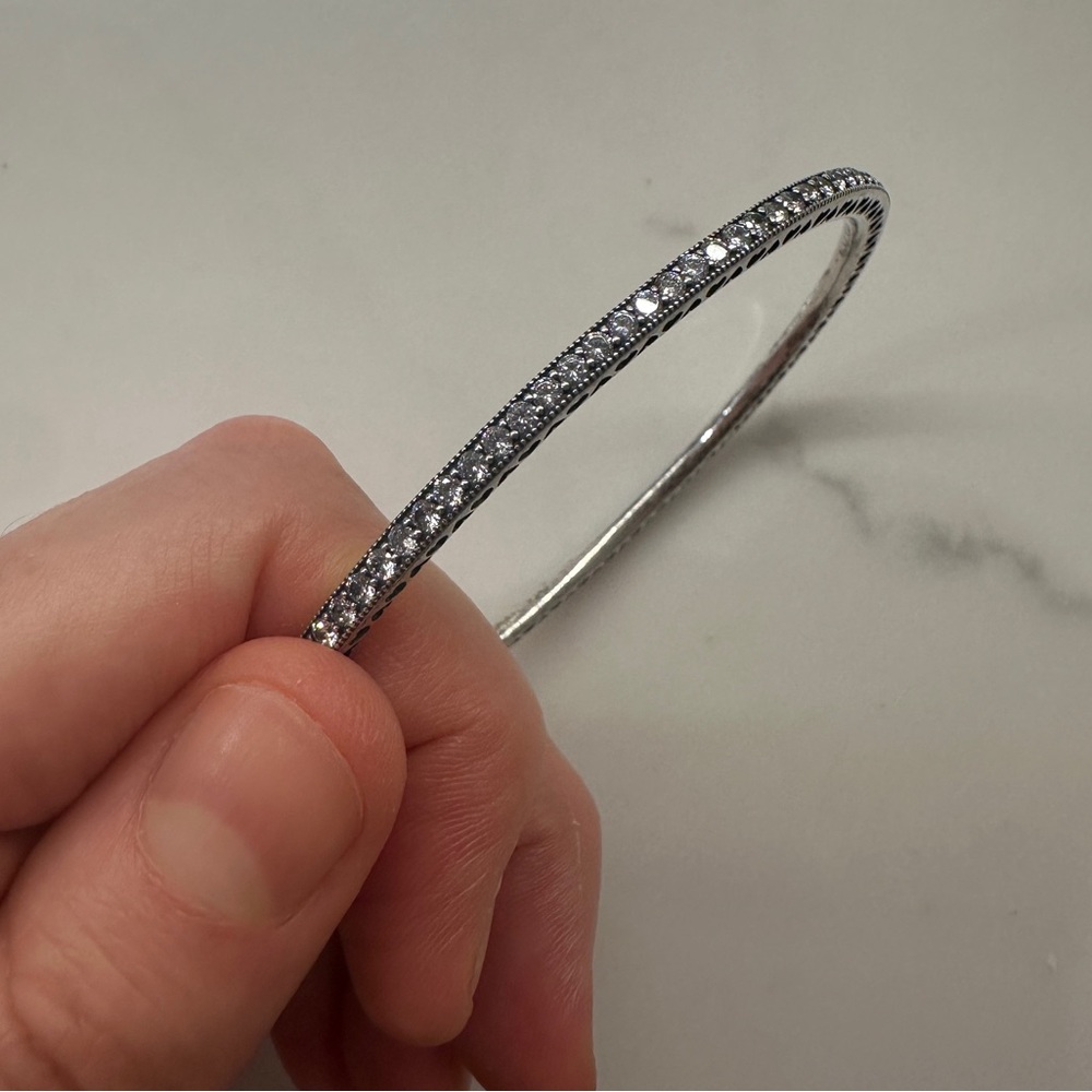Pandora Twinkling Forever Heart Cut Out Silver Bangle Bracelet